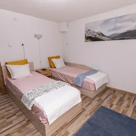 Hermitage Homestay *