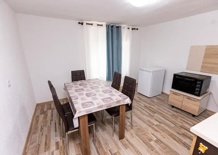 Hermitage * סנדנסקי