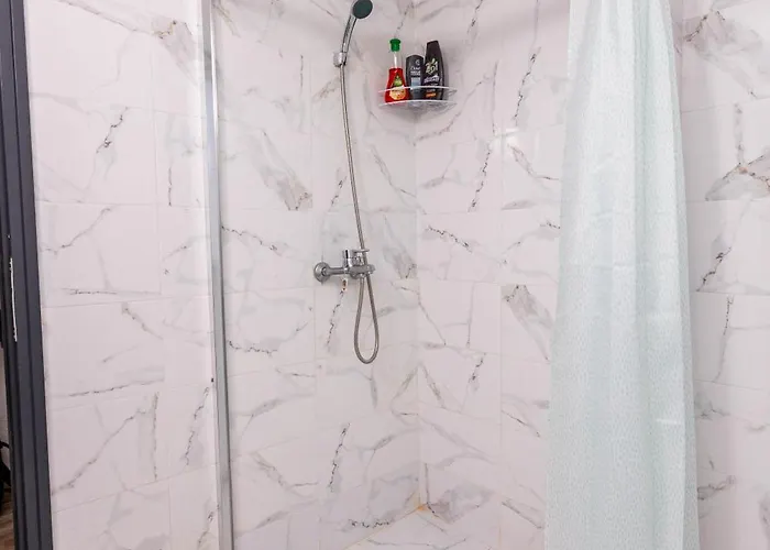 Hermitage בית אירוח